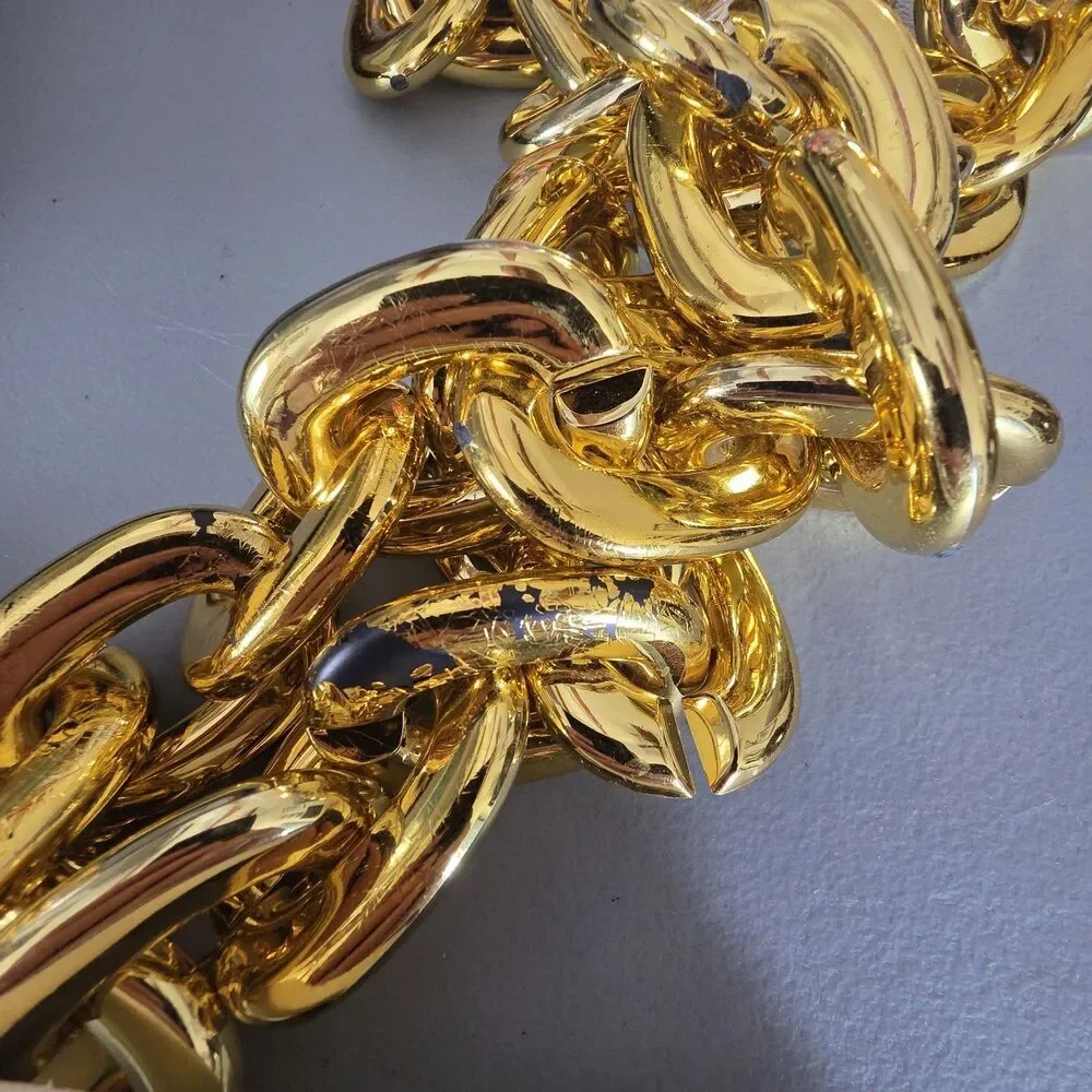 Los Angeles Lakers Necklace Gold Colored Chain BIG 3D Foam Logo